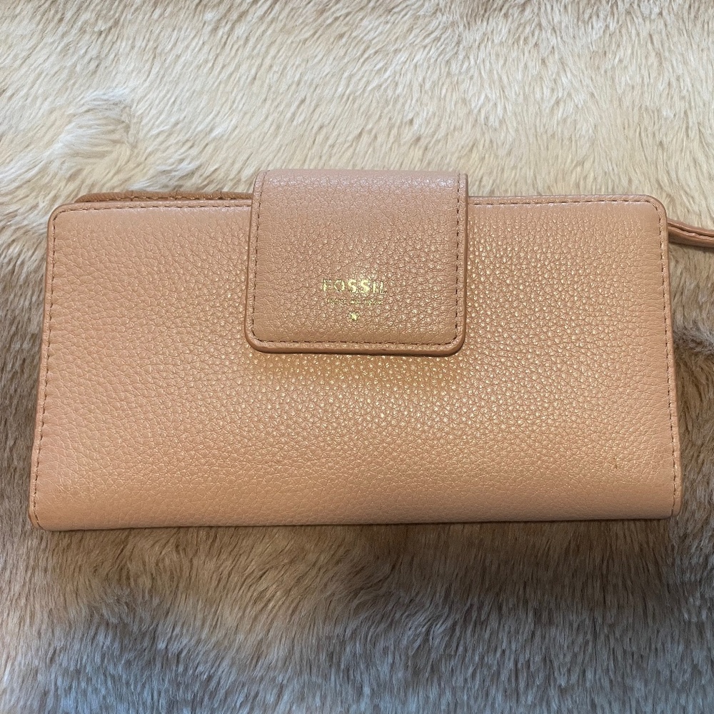 Dusty Pink Fossil Sydney Tab Clutch Wallet